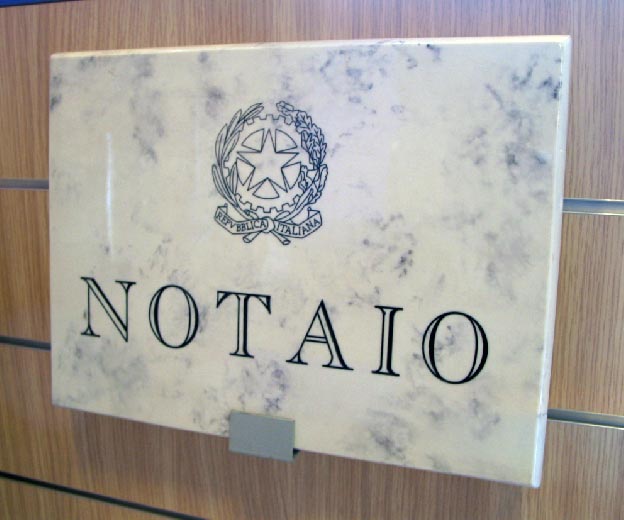 La nostra mini guida NFT's spiega l'uso degli NFT da parte del notaio.